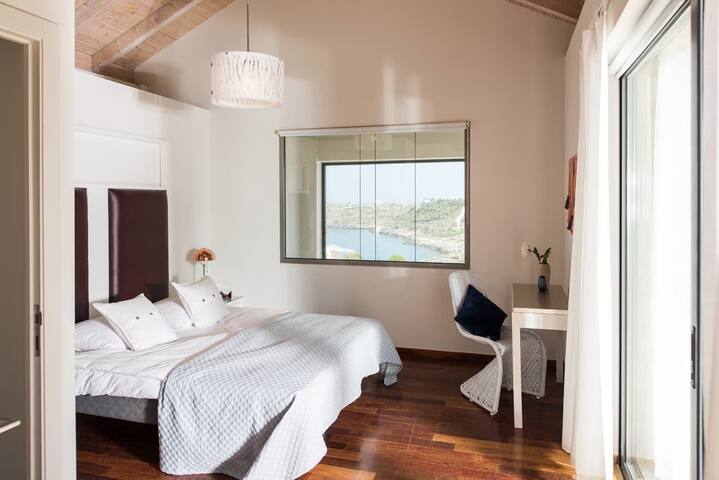 Villa Versailles-your luxury senses. Seafront gallery image 5