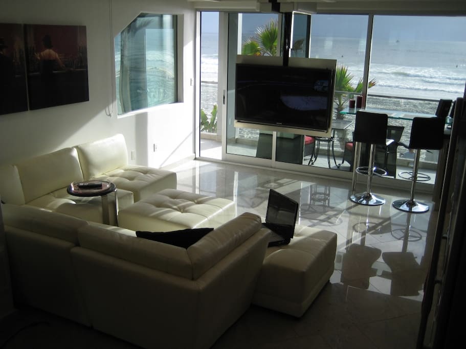 Living Room Facing Mission Beach