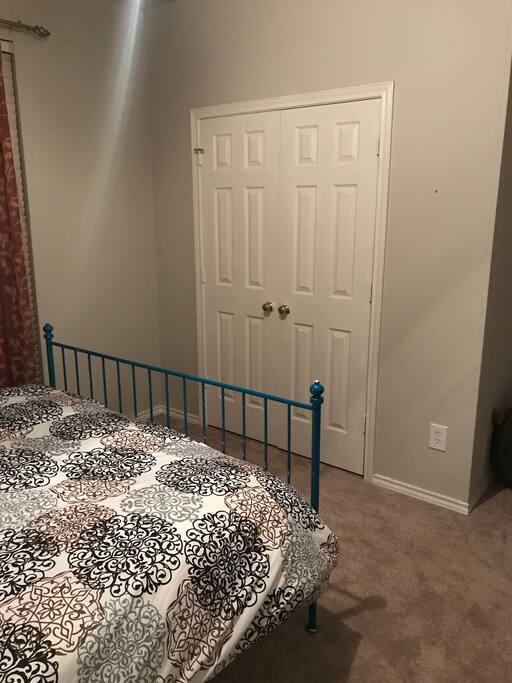 Queen bedroom with large closet.