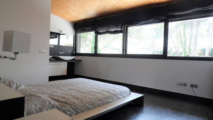 ห้องนอนใหญ่