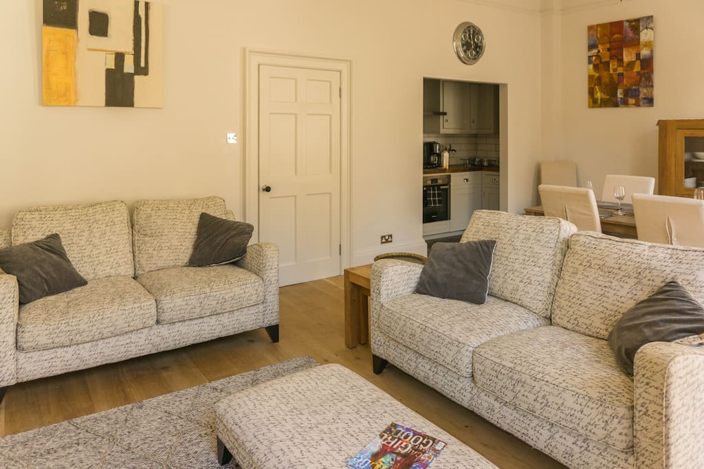 Open plan living and dining room
