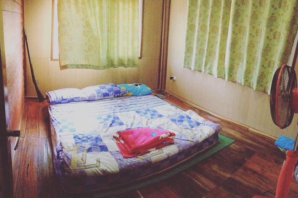 Bed room
