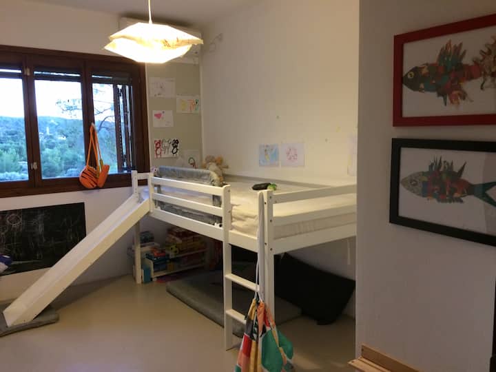 Dhomë gjumi për fëmijë