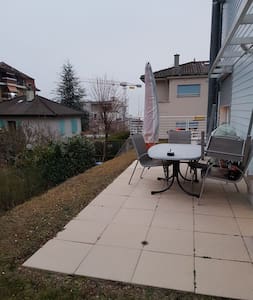 Chambre dans villa individuelle à Lausanne.