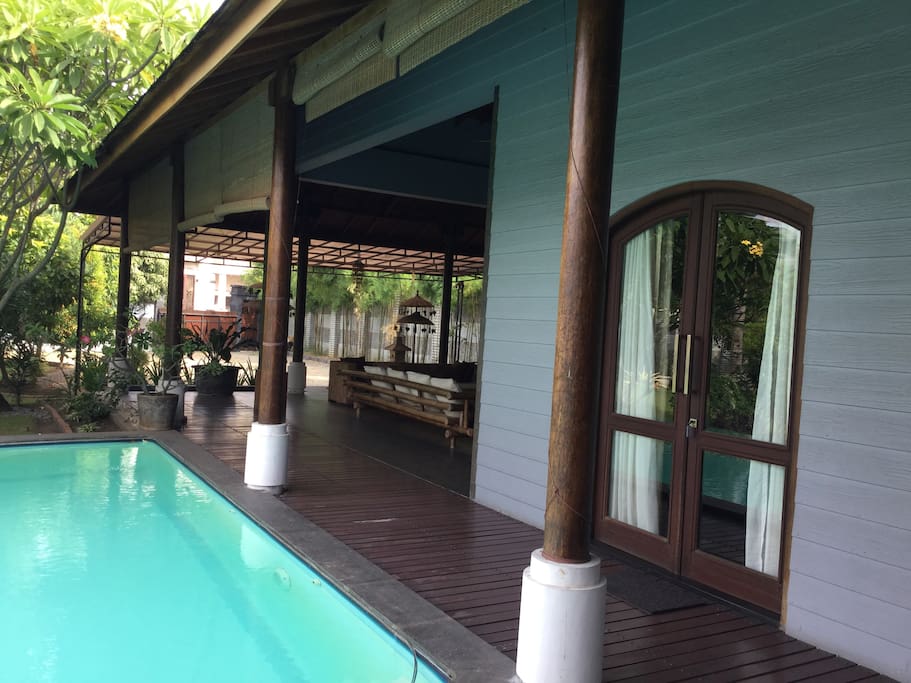 room facing the pool & garden