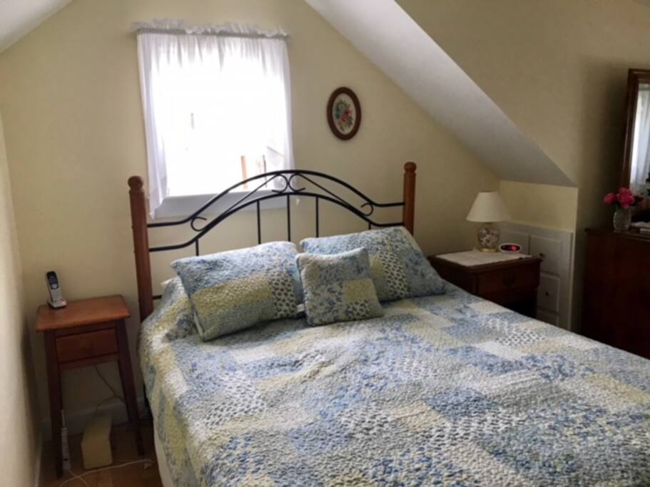 Queen Bed