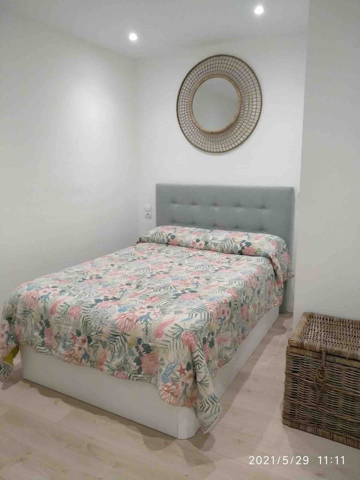 غرفة النوم الرئيسية 