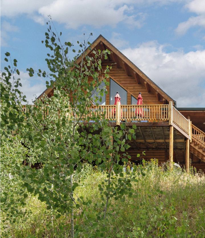 A mountaintop suite at the top of a Denver, Colorado hill in Golden Gate Canyon. Private and remote, in all the best ways. A modern retreat in wild environs.