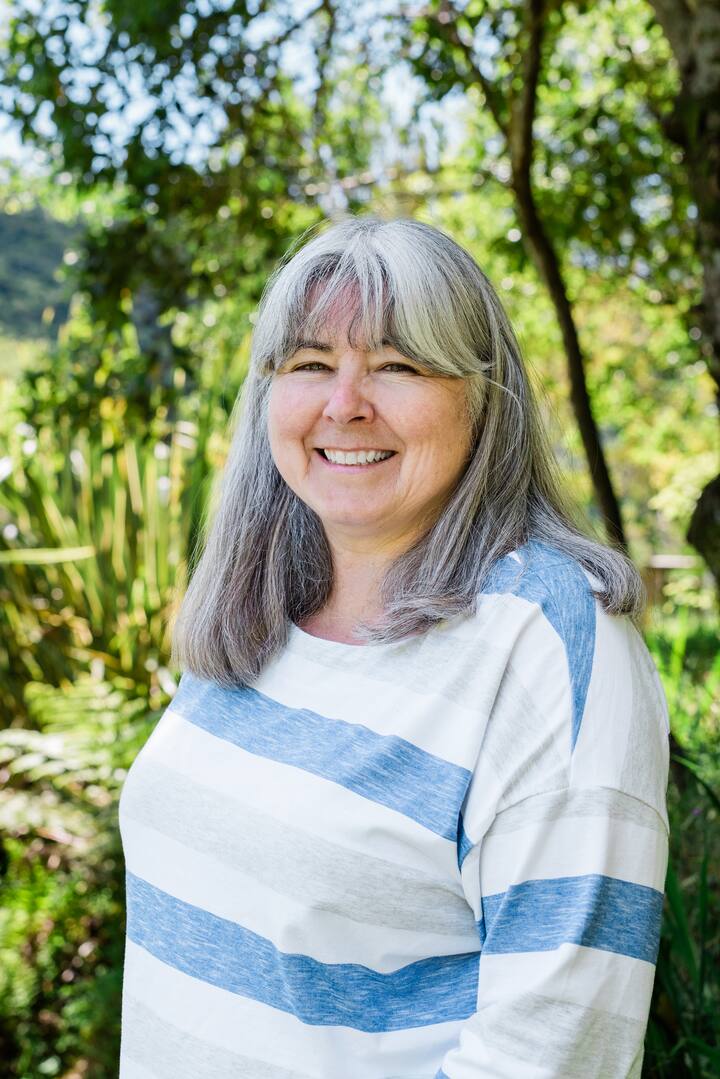 Helen host in New Zealand