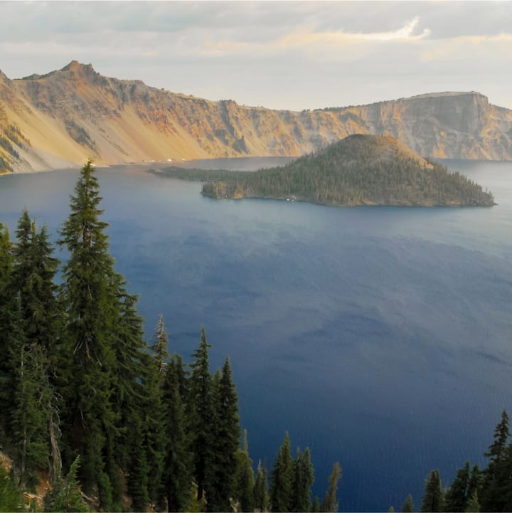 Pristine view of Crater Lake in Oregon.