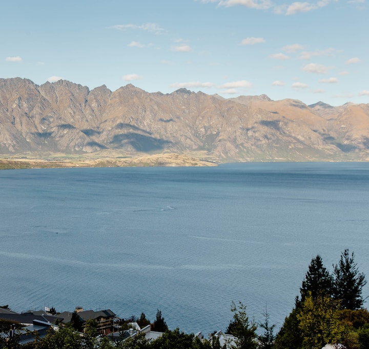 New Zealand lake