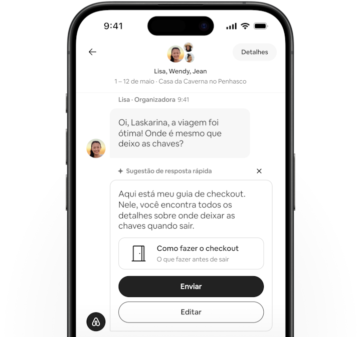 O aplicativo do Airbnb mostra uma conversa entre um agente de reservas de viagens e um anfitrião com uma sugestão de resposta rápida, incluindo um guia de checkout em anexo.