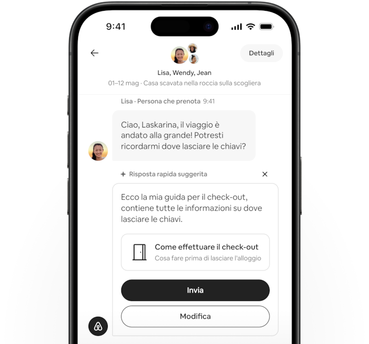L'app di Airbnb mostra una conversazione tra una persona che prenota un viaggio e l'host: è compreso un suggerimento di risposta rapida, più una guida al check-out allegata.