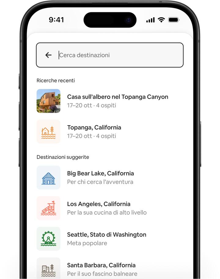 Schermate di Airbnb che mostrano l'interfaccia di ricerca riprogettata e le nuove destinazioni consigliate, oltre a una mappa con un consiglio per la ricerca e i punti di interesse nelle vicinanze.