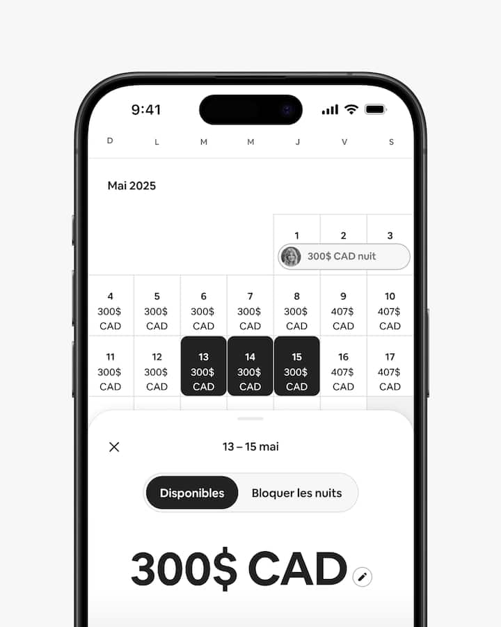 Une image montre quelqu'un qui met à jour son calendrier en ajustant des dates et des prix.