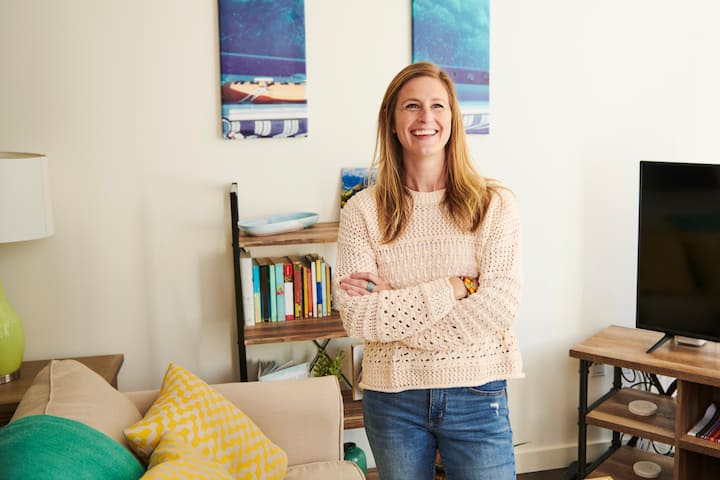 Airbnb-friendly host