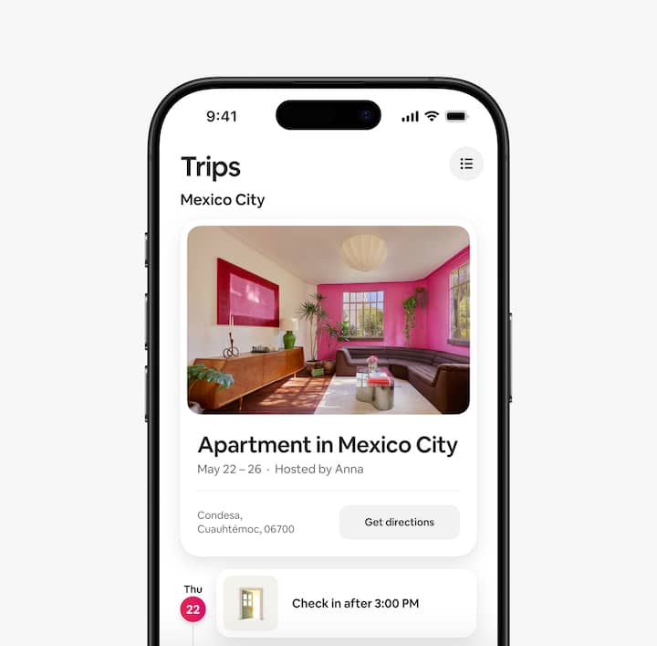 Airbnb 應用程式顯示「旅程」分頁，並列出入住時間等詳情。