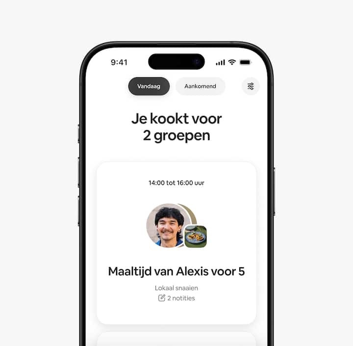 De weergave van een host op het tabblad Vandaag in de Airbnb-app met relevante informatie over huidige boekingen.