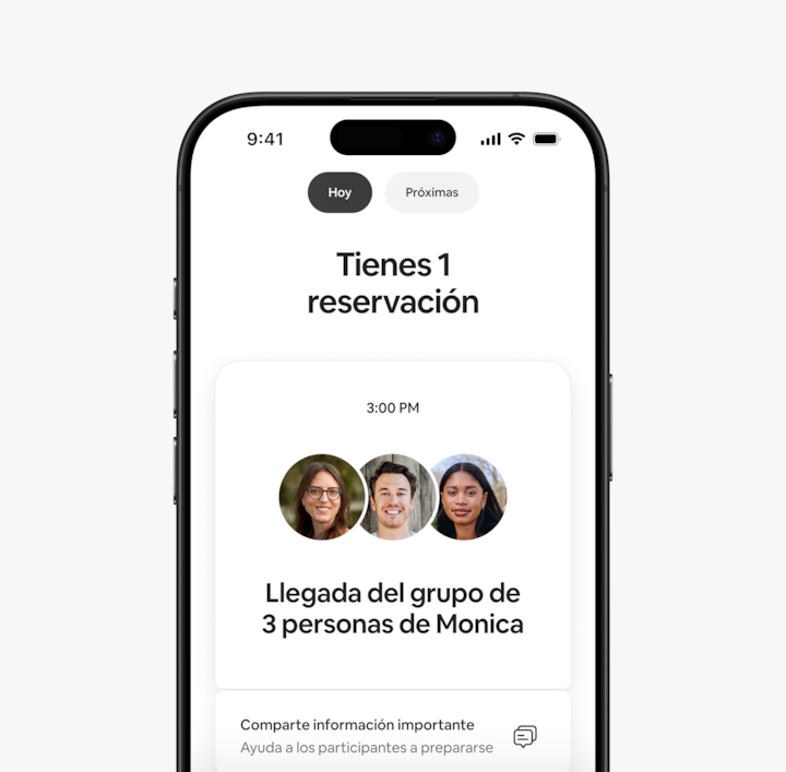 La aplicación de Airbnb muestra las reservaciones actuales, los recordatorios de seguimiento y las próximas reservaciones. 