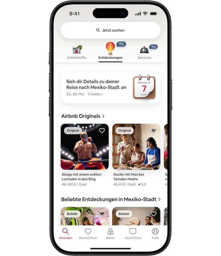 Die Airbnb-App zeigt relevante Empfehlungen für eine bevorstehende Reise an.