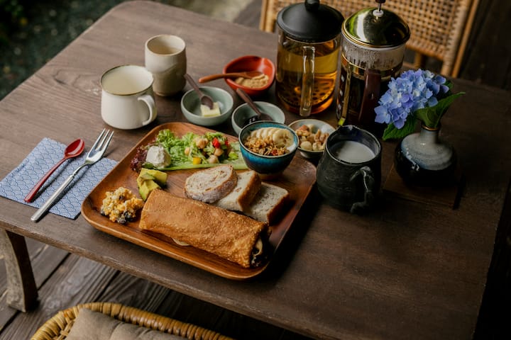 japanese breakfast