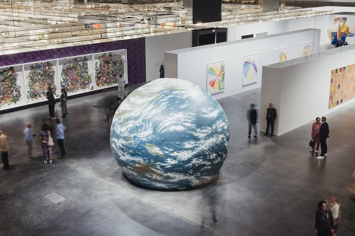 Art Basel, Experiences, Paris