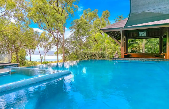 Infinity pool with ocean view