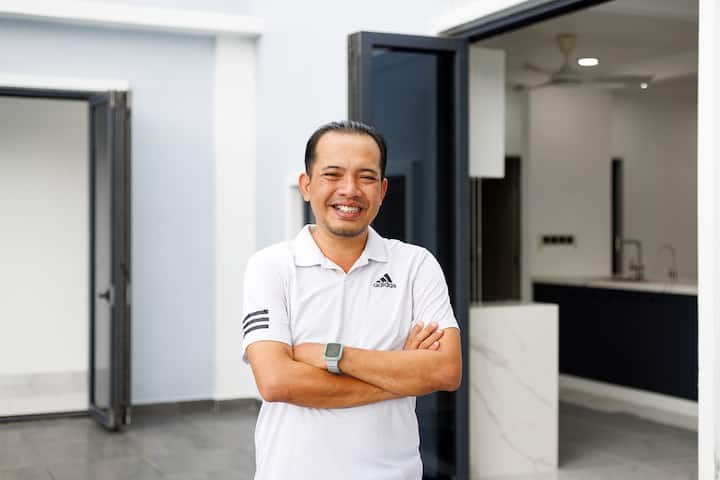 Faiz Malaysia Airbnb Host White Mi Casa 3
