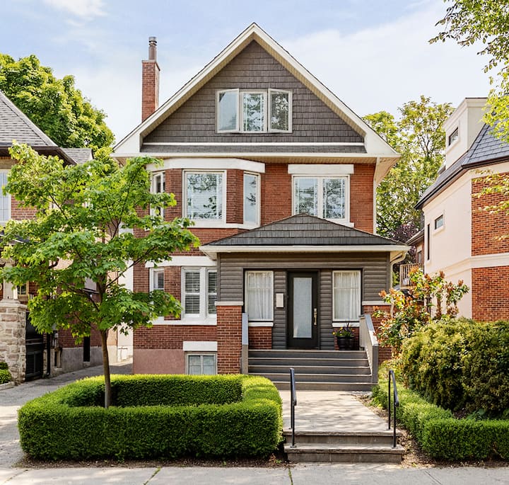 An image showing the exterior of a home in Toronto