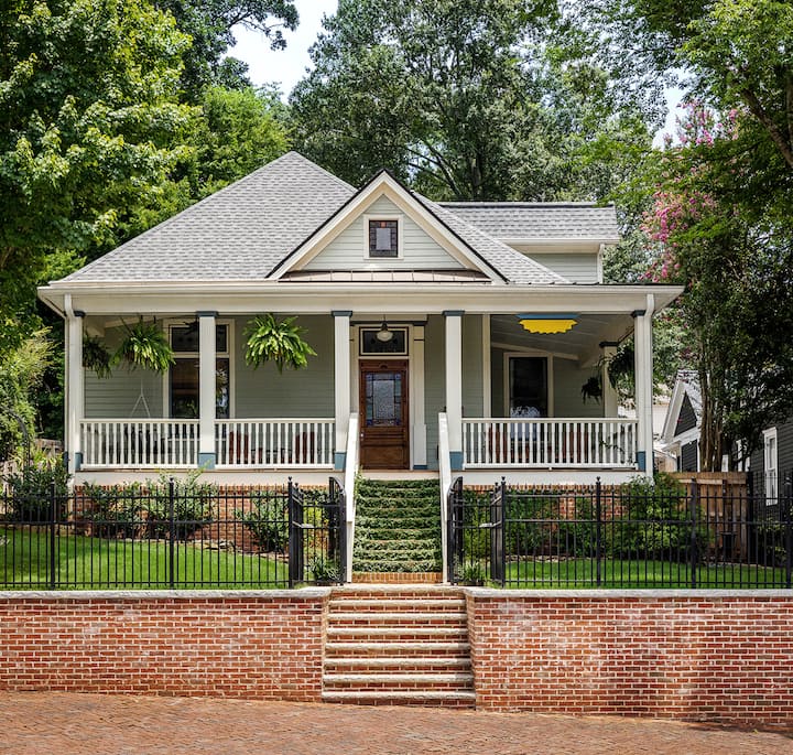 An image showing the exterior of a home in Atlanta