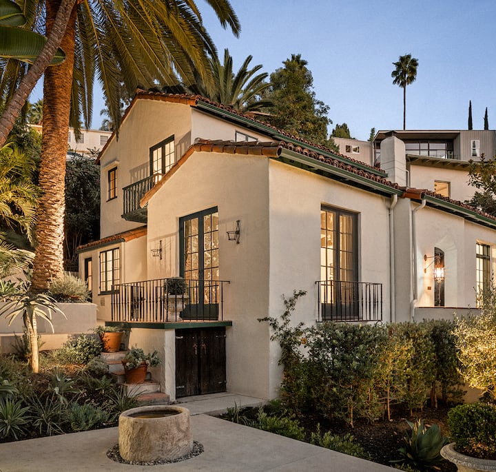 An image showing the exterior of a home in Los Angeles