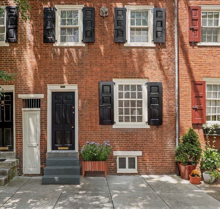 An image showing the exterior of a home in Philadelphia