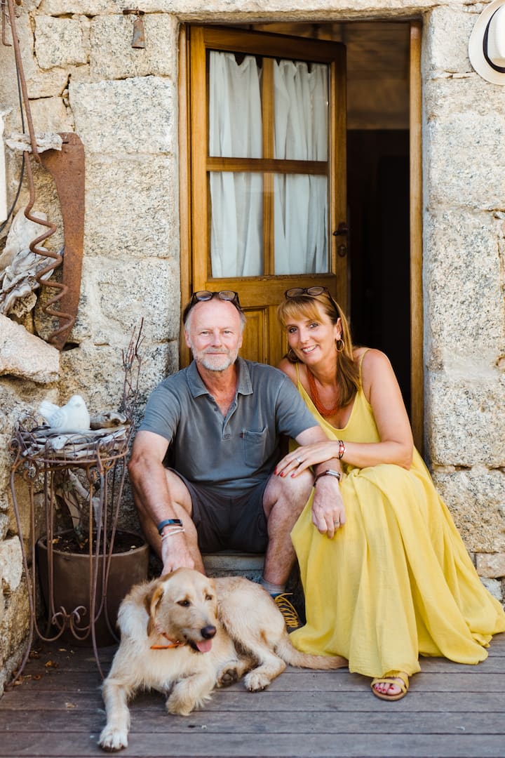 pareja con perro