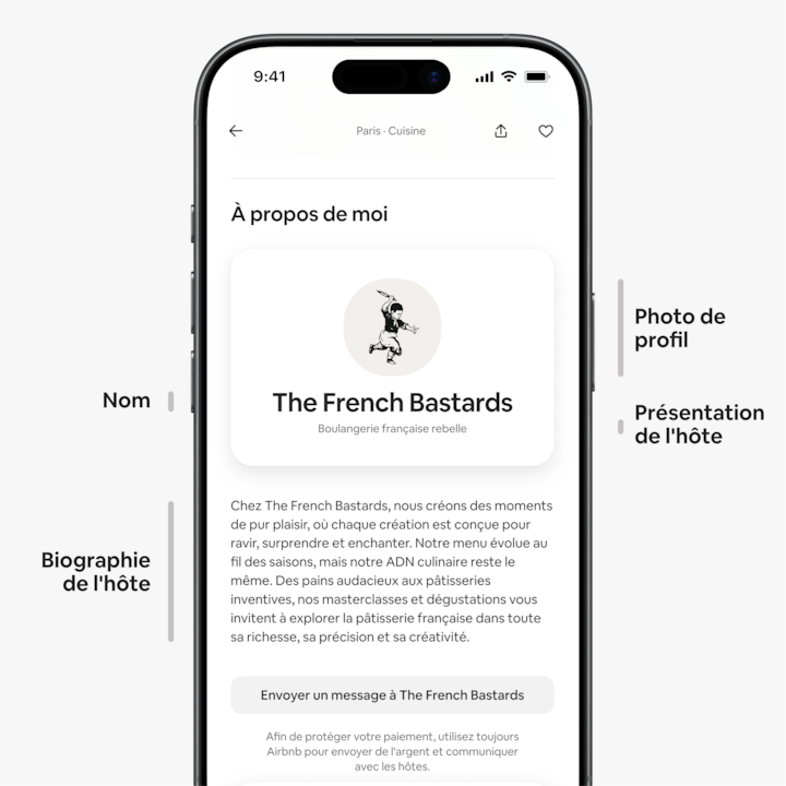 Annonce d'un hôte sur Airbnb affichant la section « À propos de moi » sur l'écran d'un téléphone portable. Le profil de l'hôte comprend le logo d'un boulanger avec une baguette, le nom « The French Bastards » et le titre « Boulangerie française rebelle », ainsi qu'une description expliquant la philosophie de l'entreprise et ses cours de pâtisserie emblématiques.