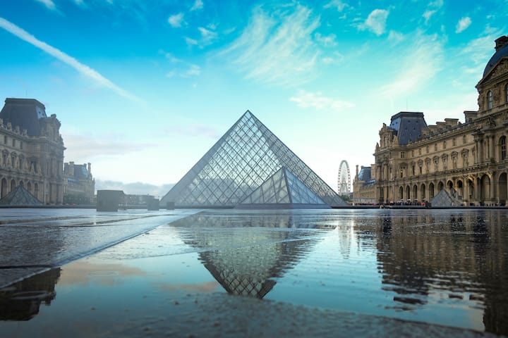 Louvre Pyramid