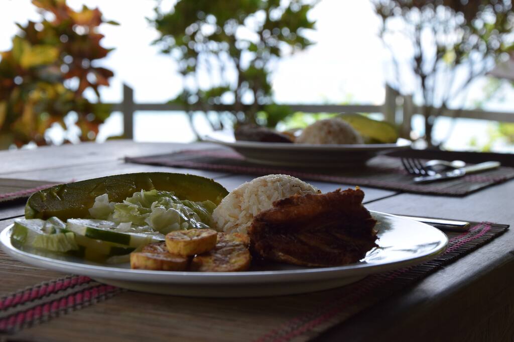 Almuerzo típico