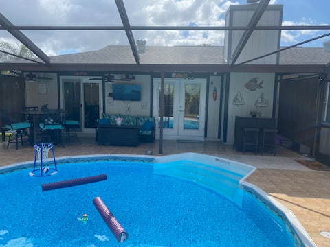 Cozy home complete with pool and outdoor living