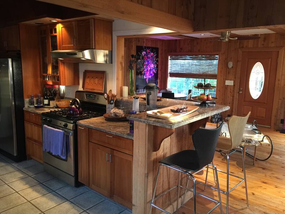 Kitchen/Breakfast bar
