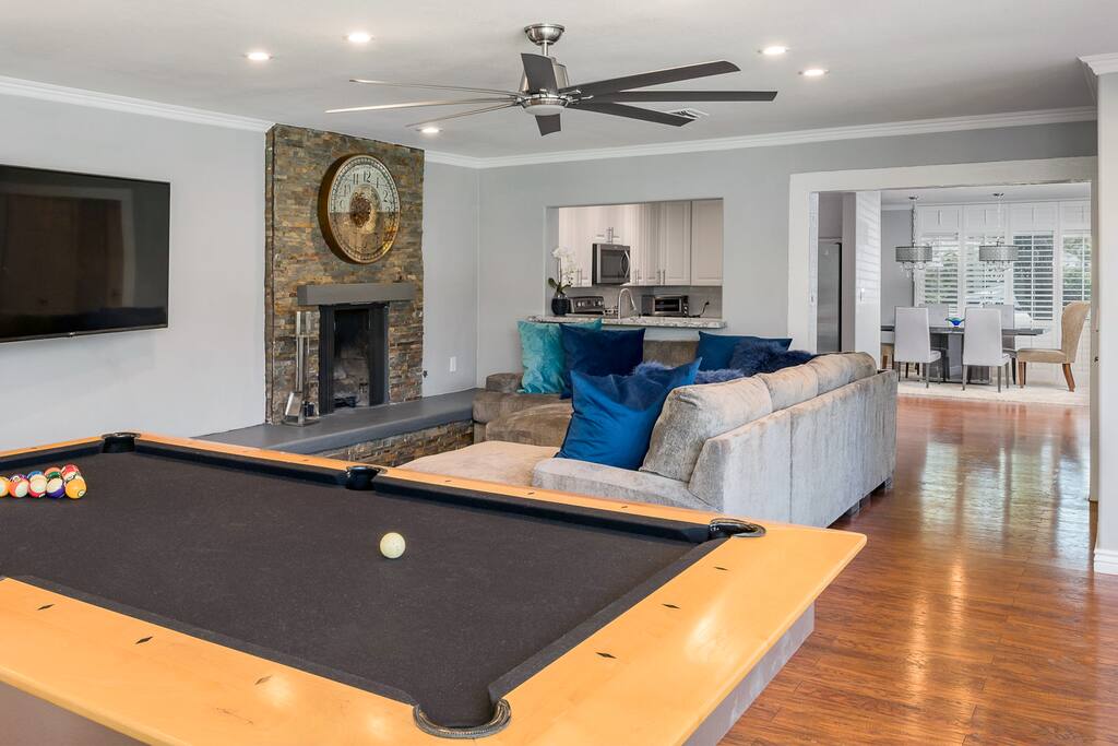 Spacious Biltmore Home w/Pool & Guesthouse! - 피닉스(Phoenix)의 주택에서 살아보기, 애리조나, 미국