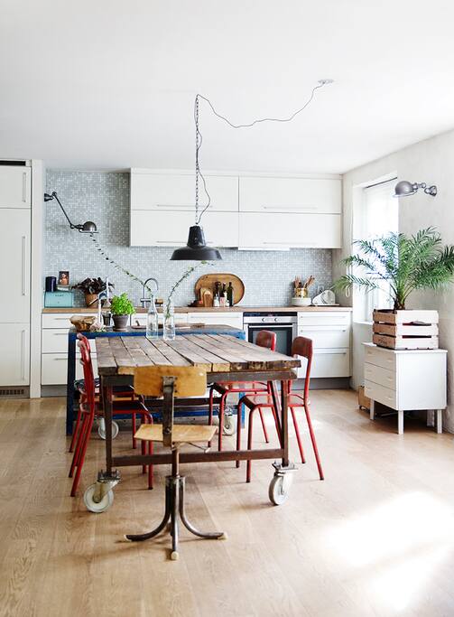 kitchen downstairs, same room as livingroom