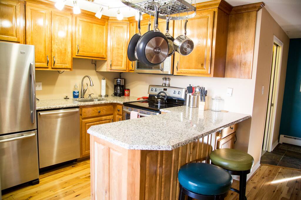 Granite breakfast island