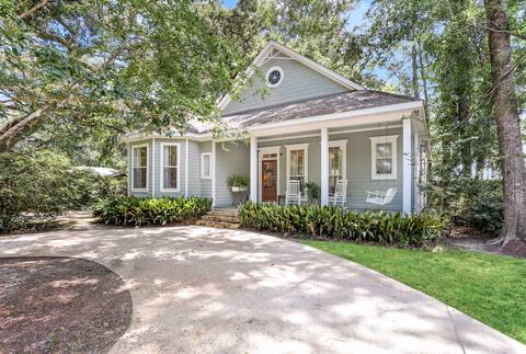 Southern Oaks Historic Abita- Walk to Downtown