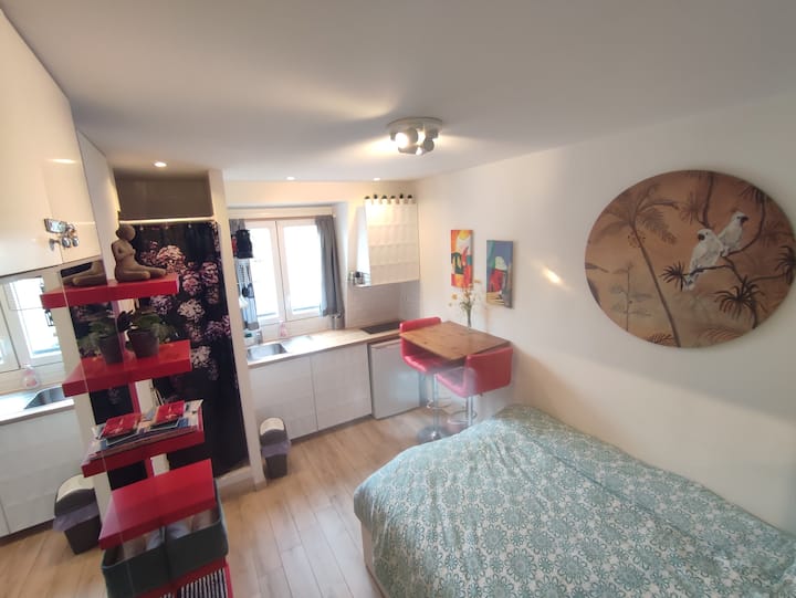 Paris Furnished Monthly Rentals and Extended Stays | Airbnb