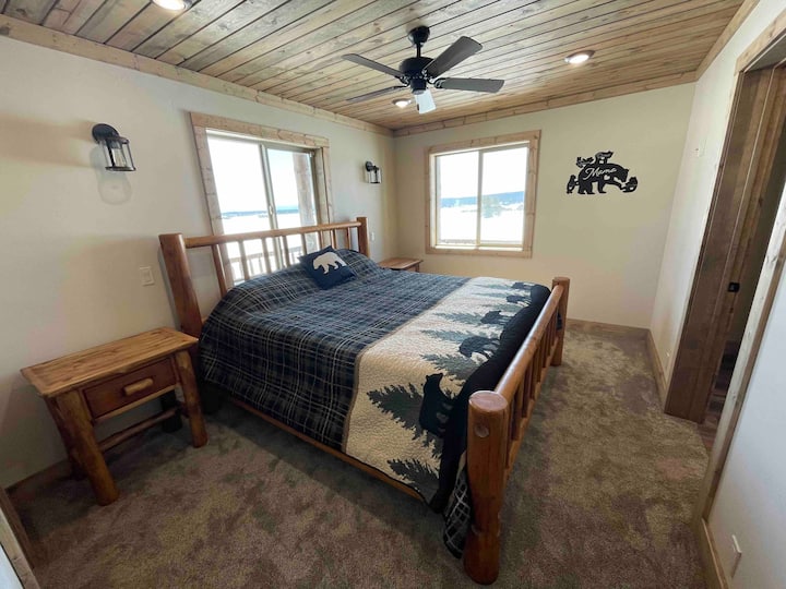 Chambre principale. Lit King. 