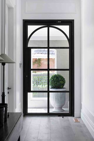 Lux Toorak Family home with pool & designer garden gallery image 4