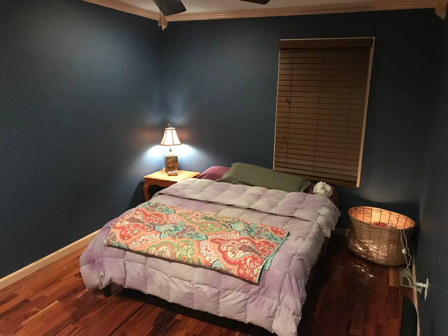 Queen bed