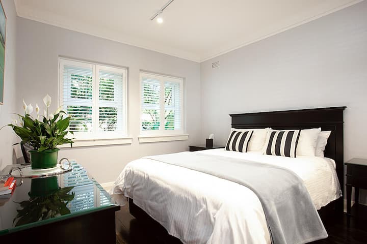 Masters bedroom 
BAYSIDE RETREAT- Long/Short term lets avl- L'Abode
