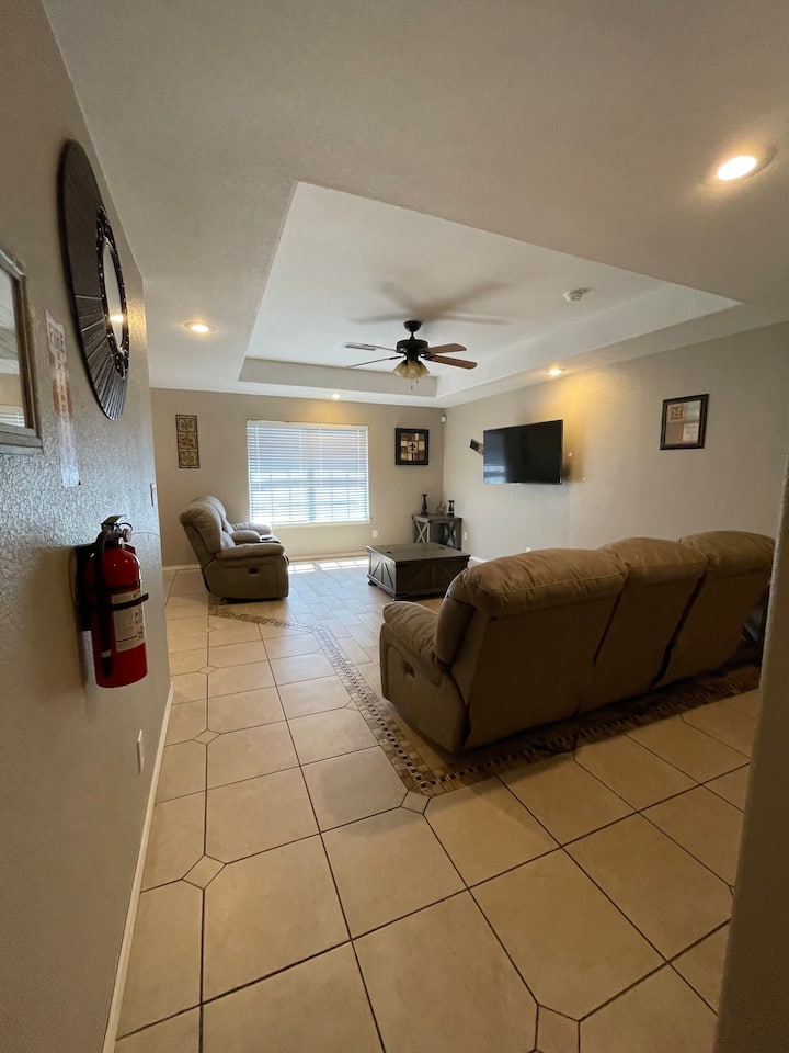 Leyva Comfort Home - Roswell, NM