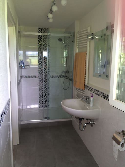 neues Bad zum Apartment