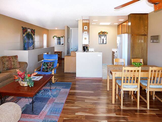 Cozy 2 bedroom, ocean view, 2 blocks from water, gallery image 5